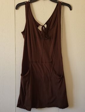 Women’s Brown Sleeveless Tie-Back Pocket Dress